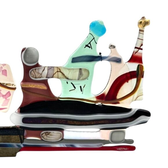 FUSED ART GLASS BY LRRR DESIGNS SAILBOAT SERIES FAMILY PULLING A SAILBOAT OOAK - Picture 3 of 4